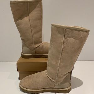 UGG Australia boots TAN